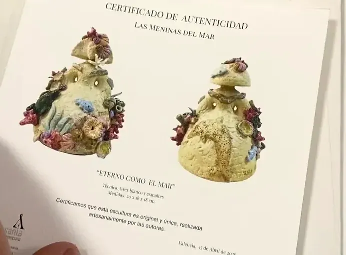Detalle del certificado de autenticidad de la pieza